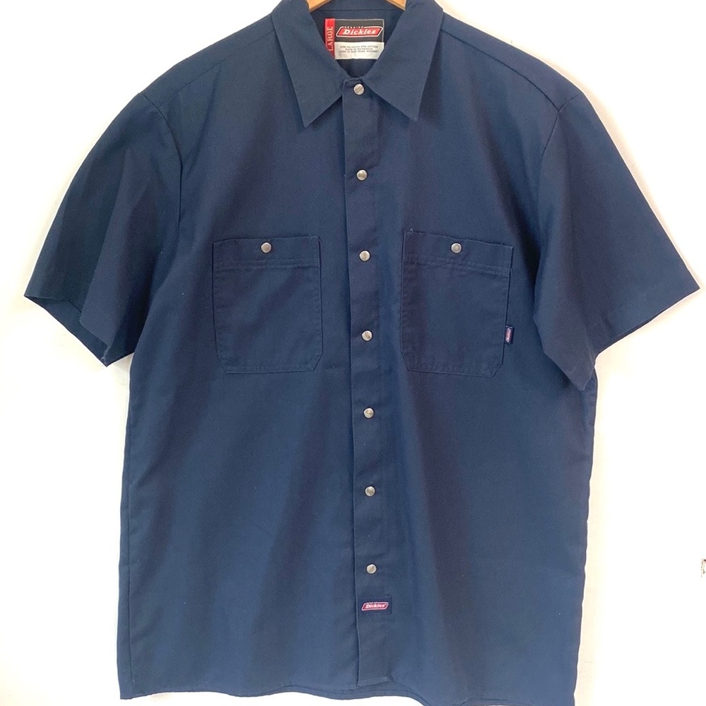 (A53) Dickies Navy Blue Short Sleeve button down front shirt, Size Large‎